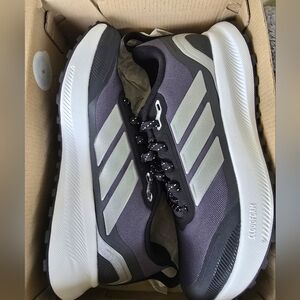 Reebox Womens Run Falcon 5 NEW Size 6W